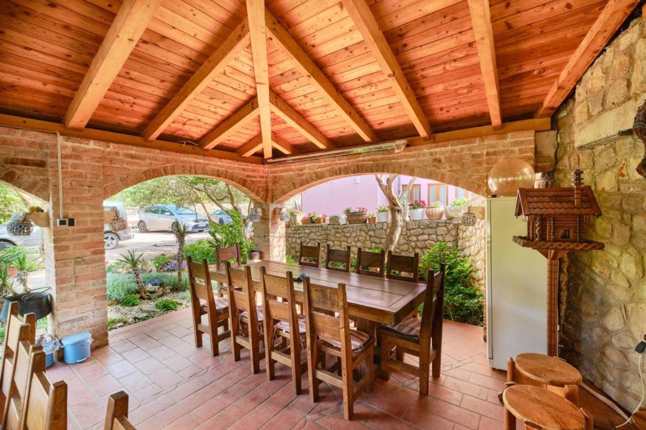 Rooms With A Parking Space Veli Losinj, Losinj - 21045 Exterior photo