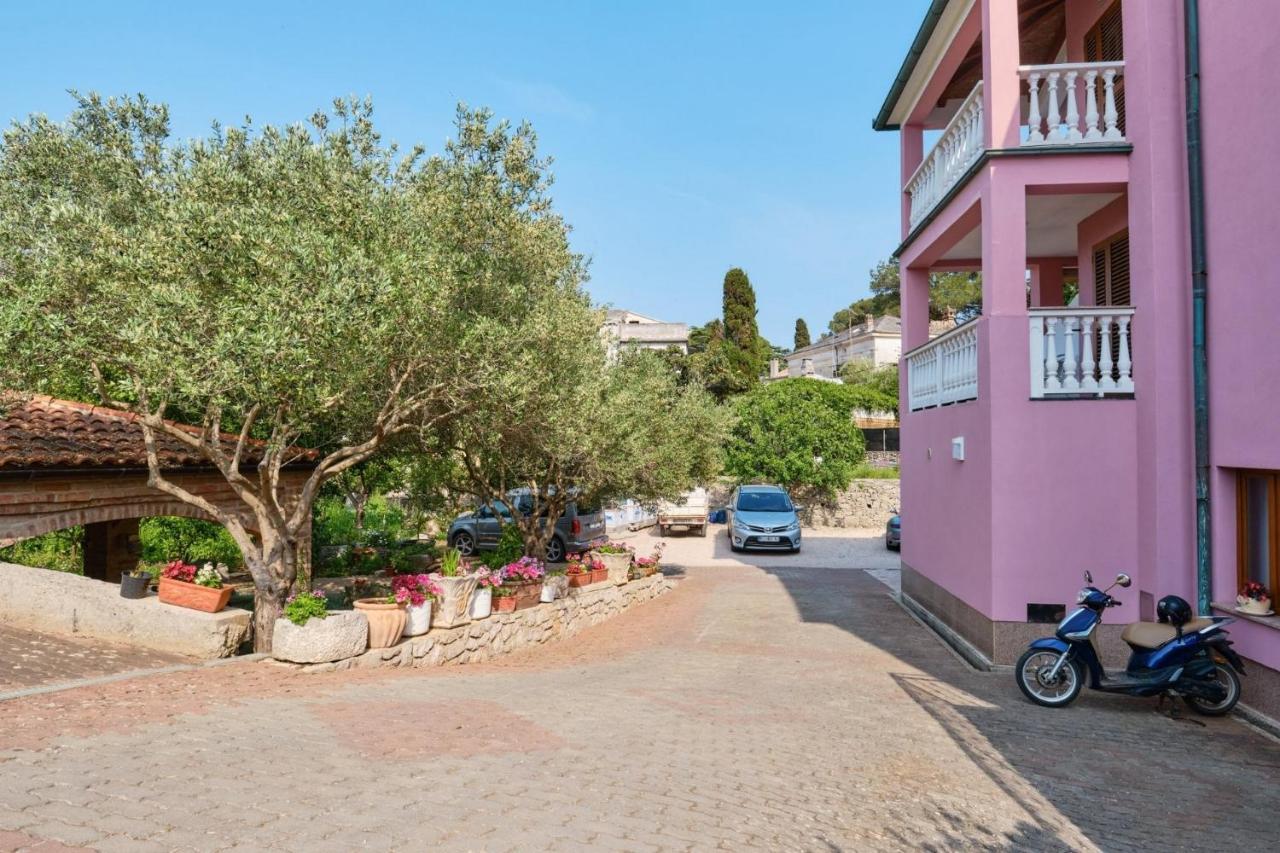 Rooms With A Parking Space Veli Losinj, Losinj - 21045 Exterior photo